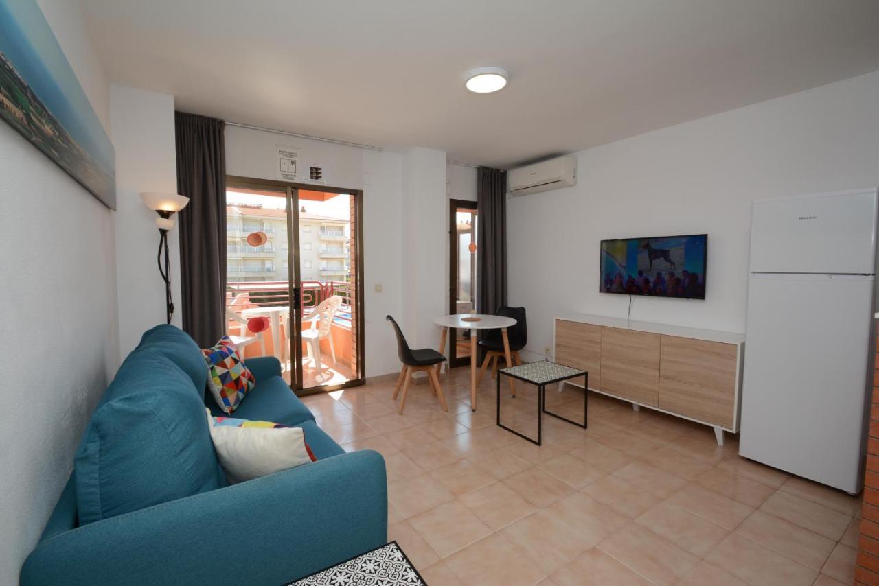 Apartamentos Familiares Sa Gavina Estartit Лестартит Екстериор снимка