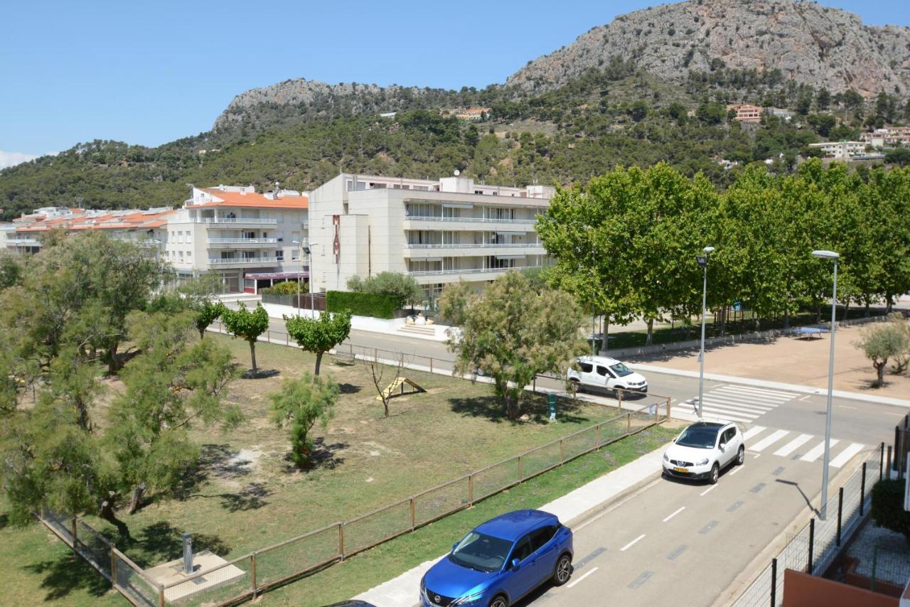 Apartamentos Familiares Sa Gavina Estartit Лестартит Екстериор снимка