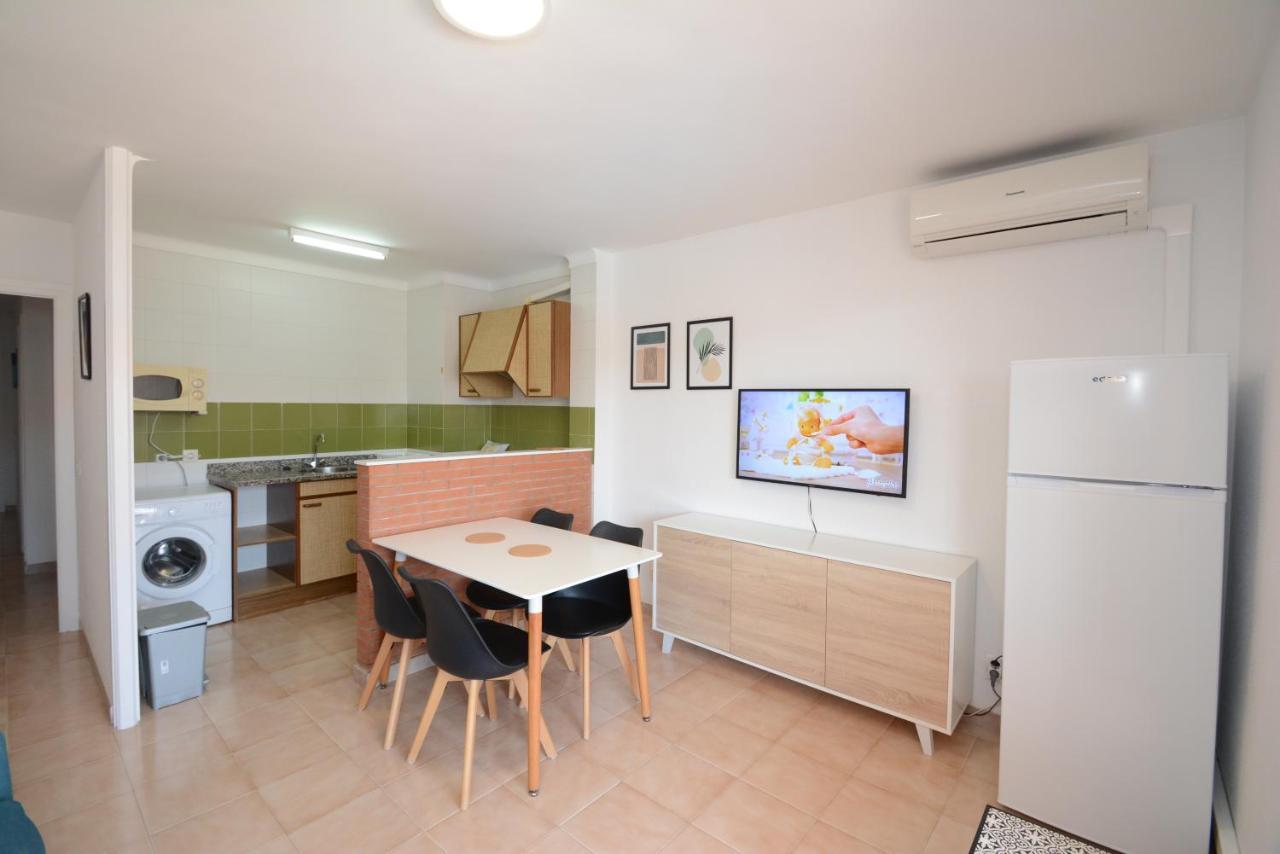 Apartamentos Familiares Sa Gavina Estartit Лестартит Екстериор снимка
