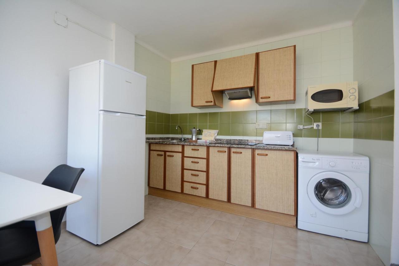 Apartamentos Familiares Sa Gavina Estartit Лестартит Екстериор снимка