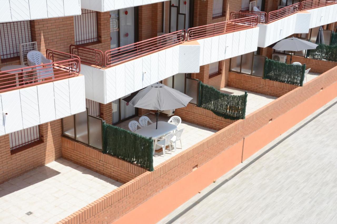 Apartamentos Familiares Sa Gavina Estartit Лестартит Екстериор снимка