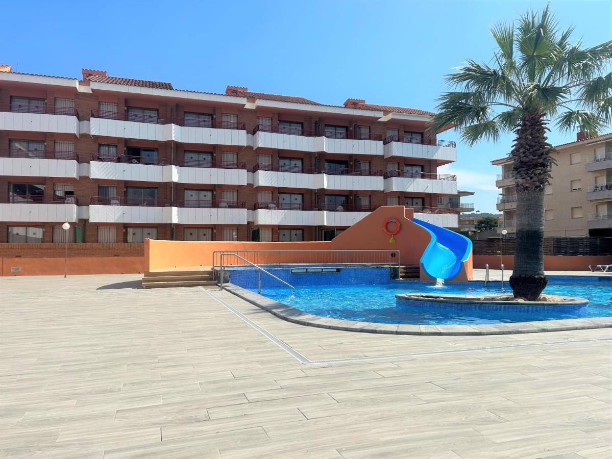 Apartamentos Familiares Sa Gavina Estartit Лестартит Екстериор снимка