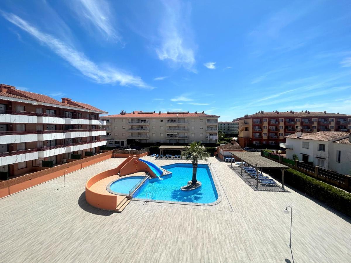 Apartamentos Familiares Sa Gavina Estartit Лестартит Екстериор снимка