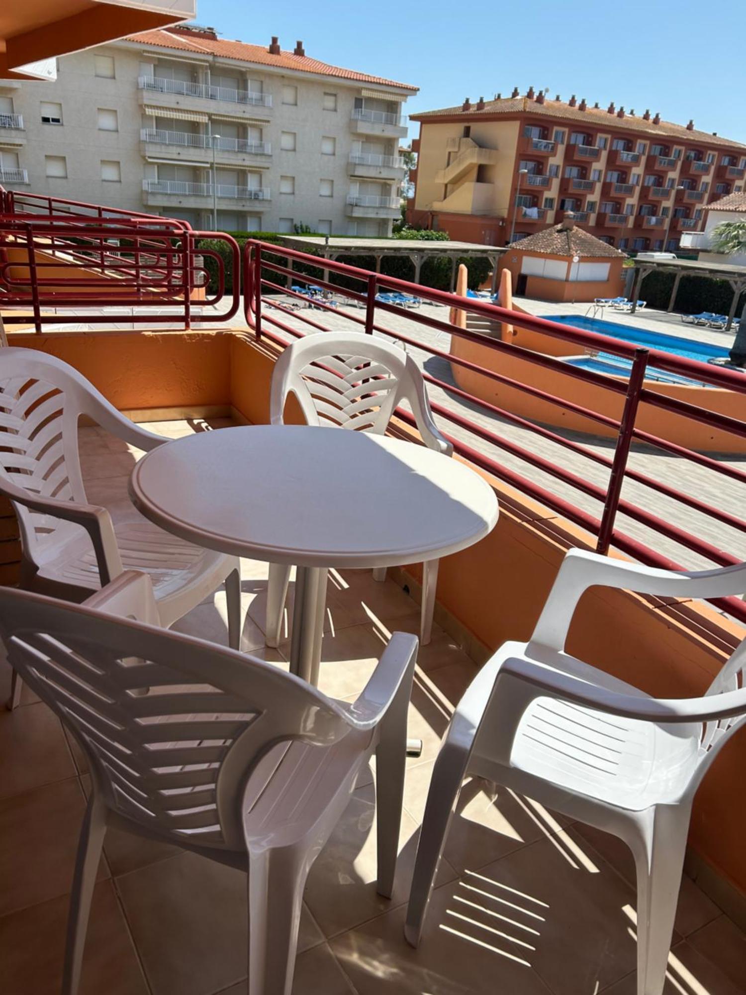 Apartamentos Familiares Sa Gavina Estartit Лестартит Екстериор снимка